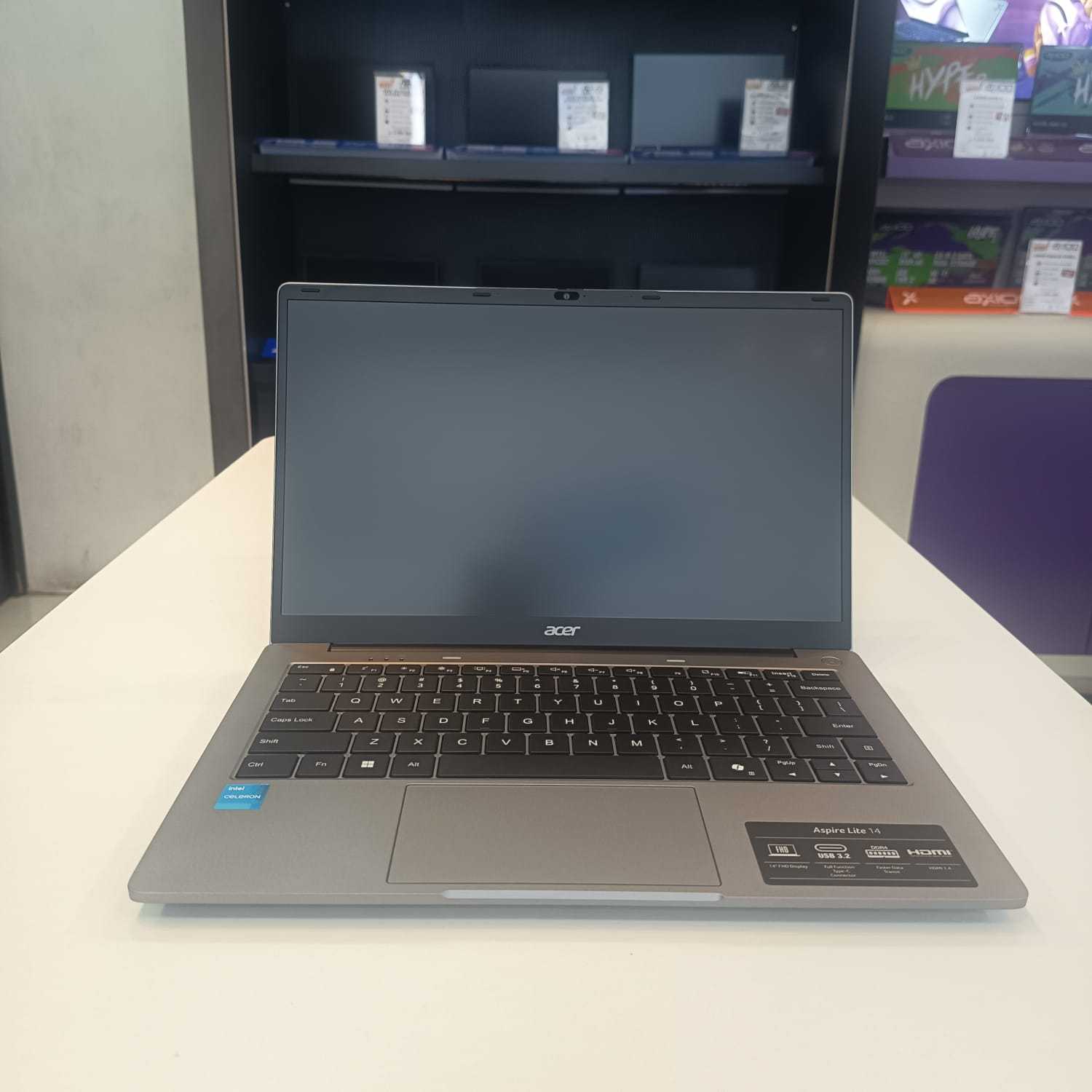 ACER Aspire Lite AL14-36P-C7VD Intel N4500 8GB DDR5 512GB W11 Home + OHS 2024 