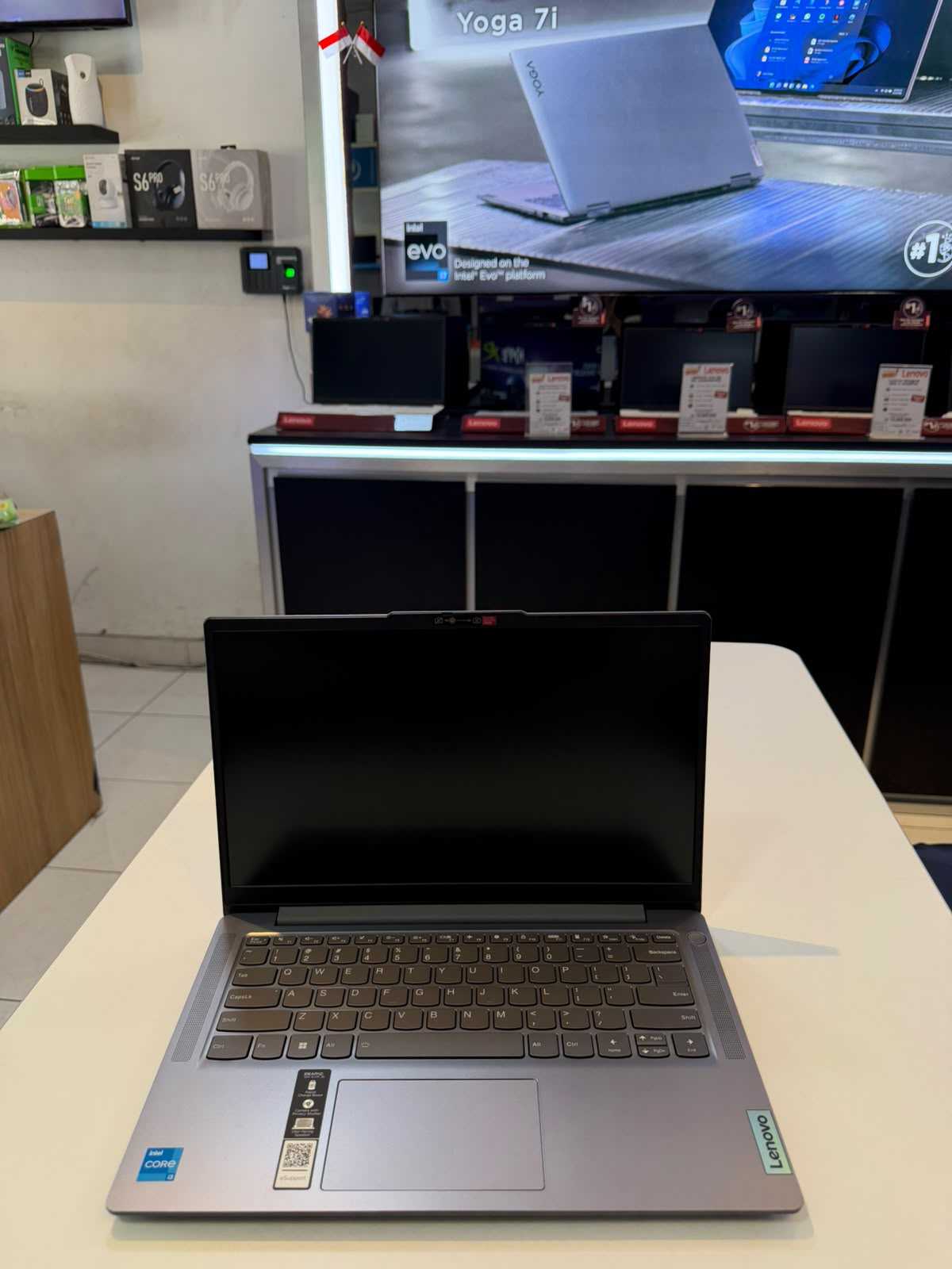 LENOVO IdeaPad Slim 3 14IRU8-82X6006QID Intel Core i3 1315U 8GB LPDDR5 512GB W11 HOME + OHS 2024 