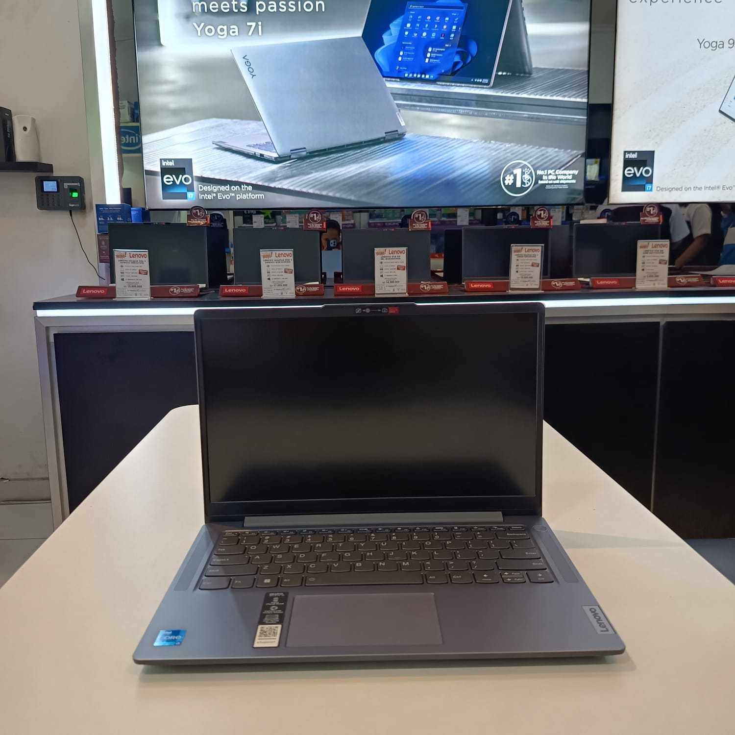 LENOVO IDEAPAD SLIM 3 14IRU8-2X6006NID INTEL CORE I3-1315U RAM 8GB SSD 256GB W11 HOME