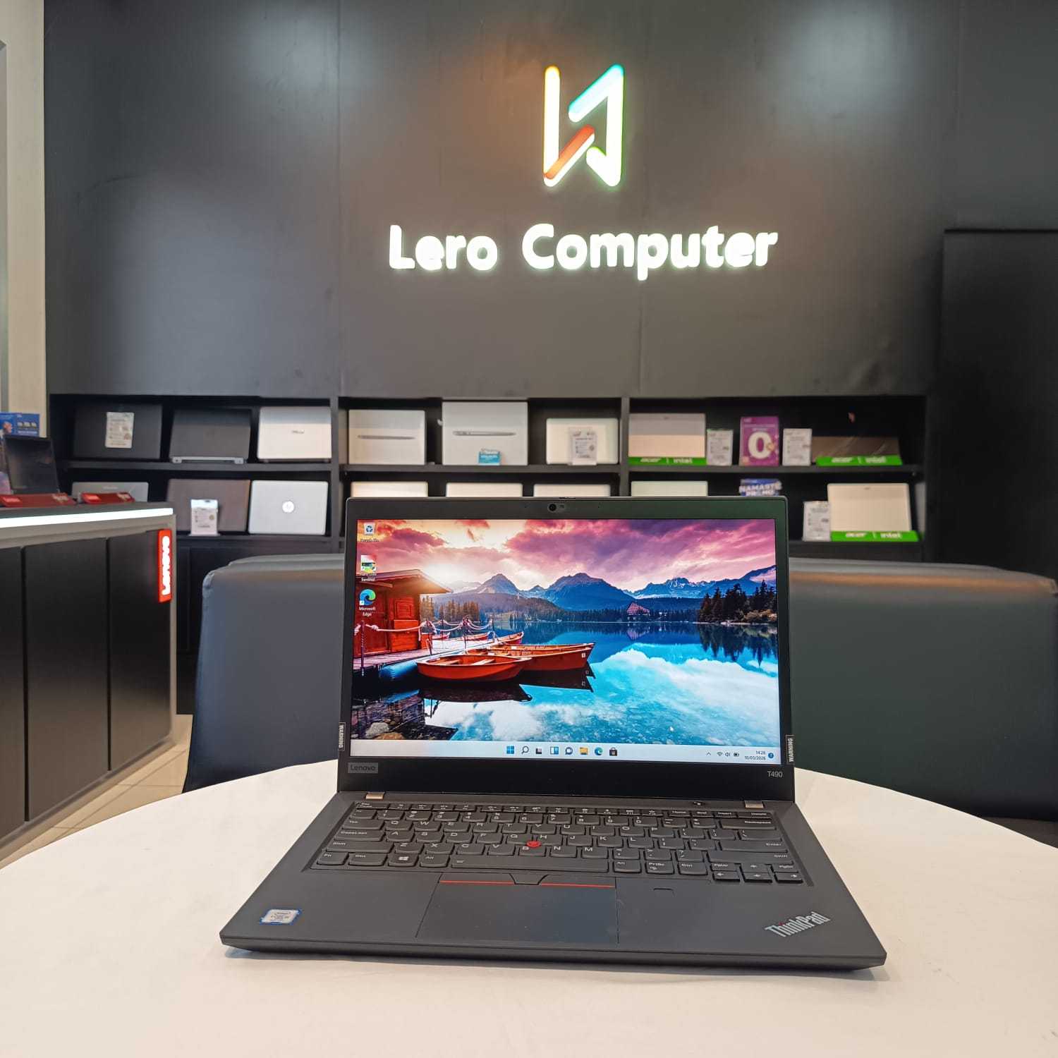 LENOVO THINKPAD T490 TOUCHSCREEN  INTEL CORE i5-8365U RAM 8GB  SSD 256GB WINDOWS 11 PRO