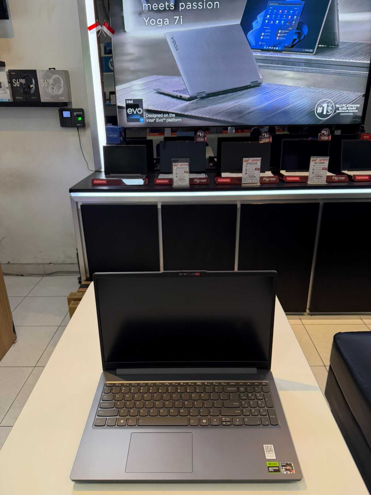 LENOVO Gaming LOQ 15ARP10E-83S0001AID AMD Ryzen 7 7735HS 16GB DDR5 512GB RTX 3050 6GB W11 Home + OHS 2024 