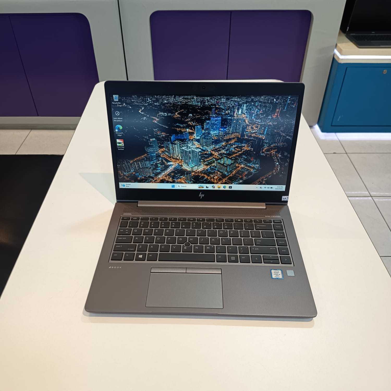 SECOND HP ZBOOK 14u G6 DISPLAY 14 INCH INTEL CORE I5-8365U RAM 8GB DDR4 SSD 256 GB W 11 PRO