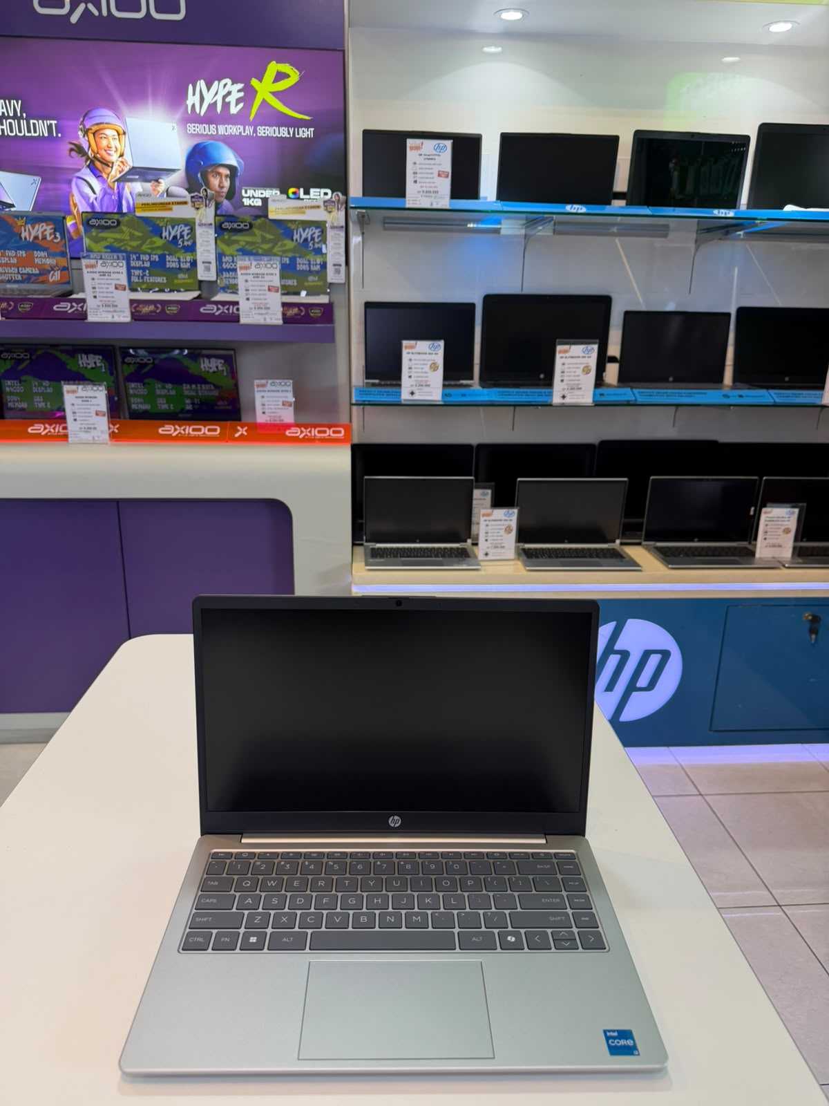 HP 14-ep0261TU-BD0Y5PA Intel Core i3-1315U 8GB DDR4 512GB W11 Home + OHS 2021