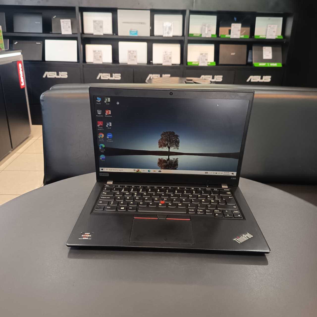 LENOVO THINKPAD X395 AMD RYZEN 5 PRO 3500U W RADEON VEGA MOBILE Gfx RAM 8GB  SSD 256GB WINDOWS 10 HOME