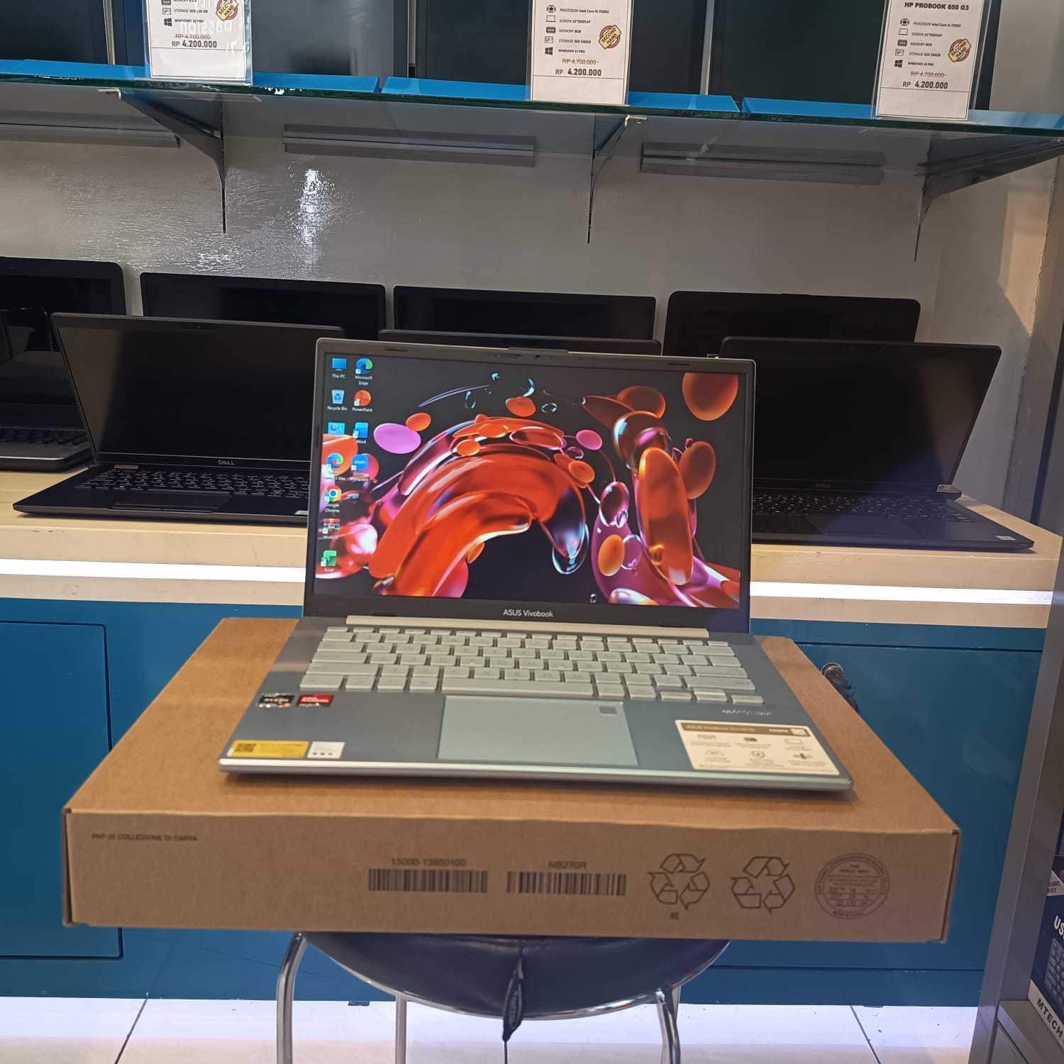 Second Like New Asus Vivobook E1404F AMD Ryzen 3-7320U RAM 8GB SSD 256GB Windows 11 Kelengkapan FullSet