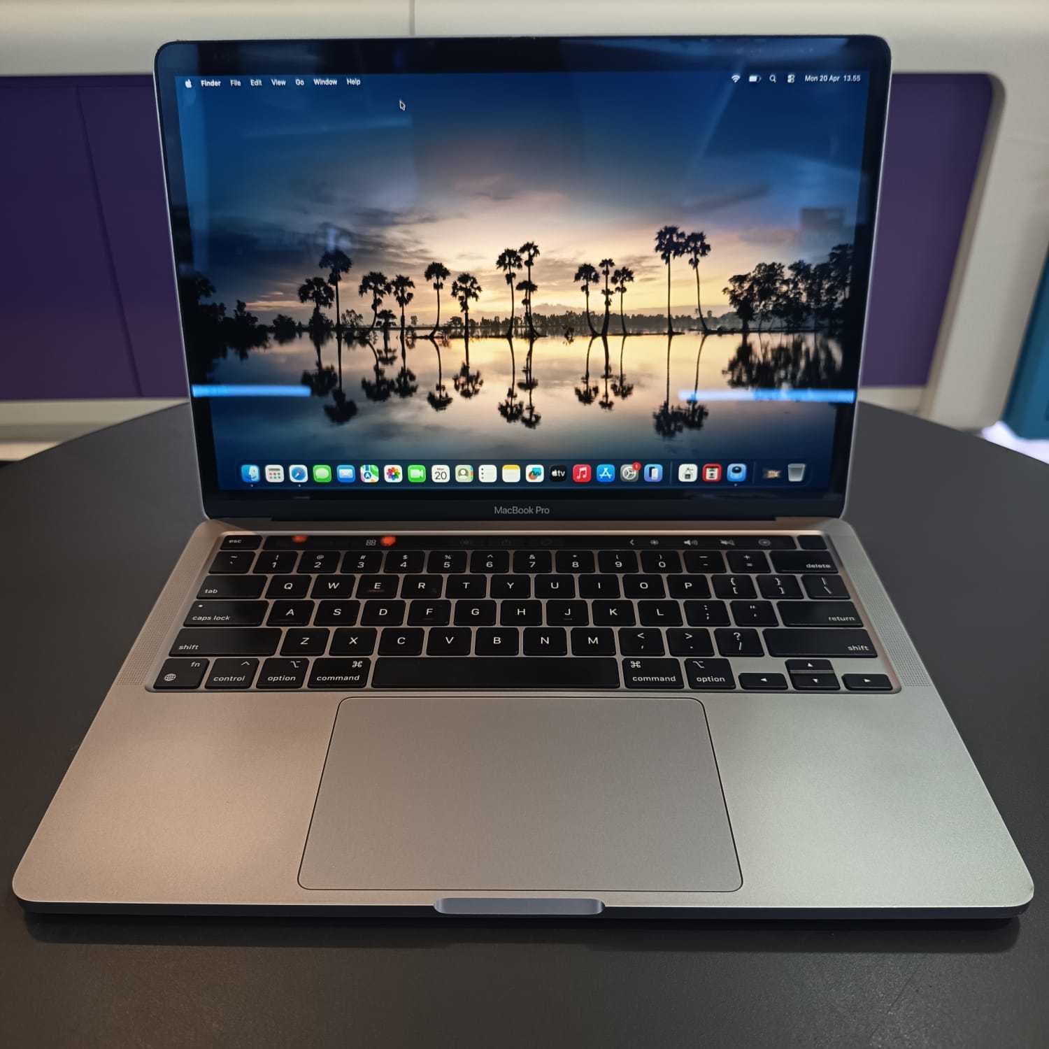 APPLE MACBOOK PRO 2020 M1 CHIP DISPLAY 13 INCH RAM 16GB SSD 256GB TOUCHBAR MAC OS