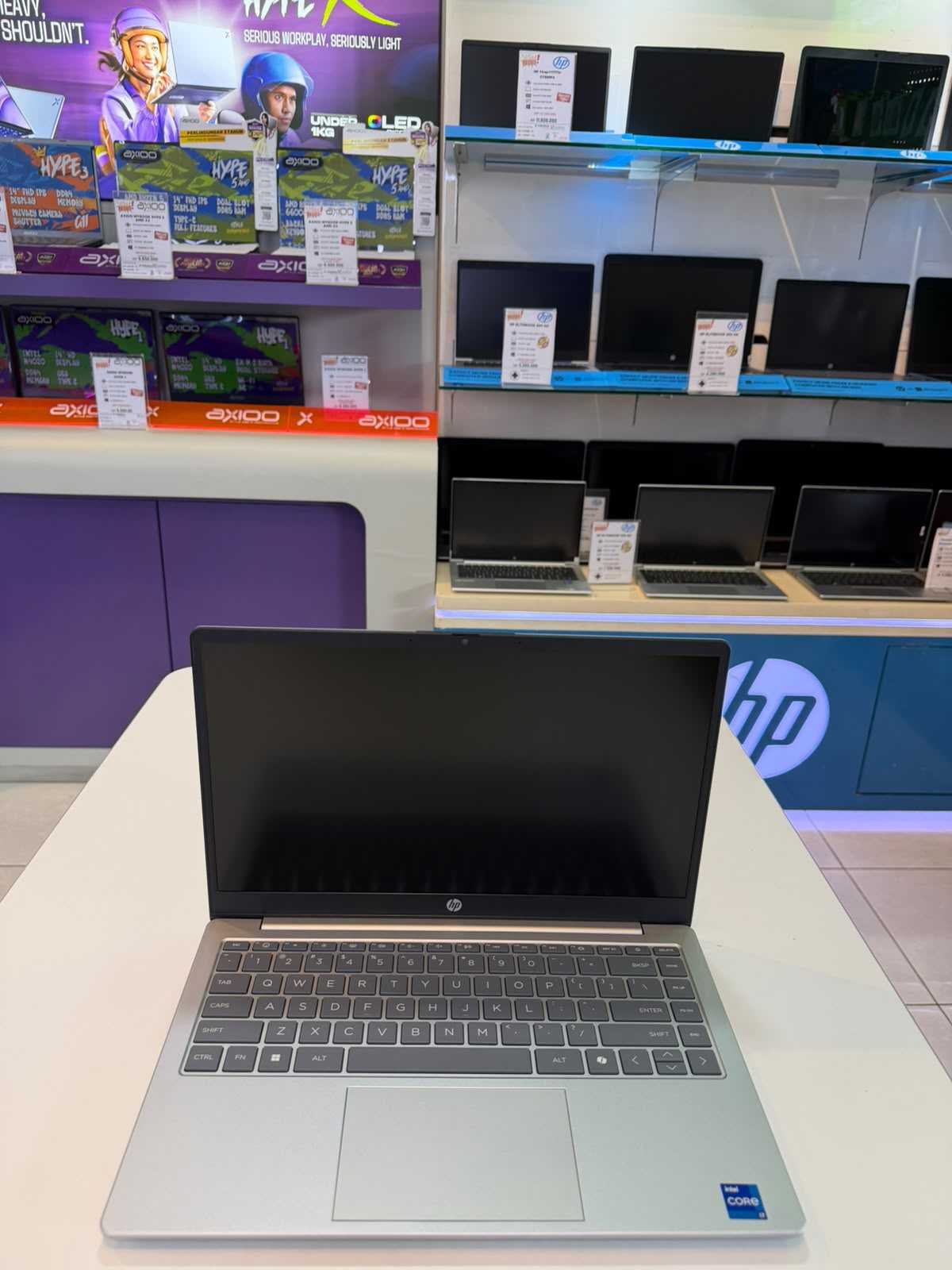 HP 14-ep0258TU-BP0W9PA Intel Core i7-1355U 8GB 512GB W11 Home + OHS 2024