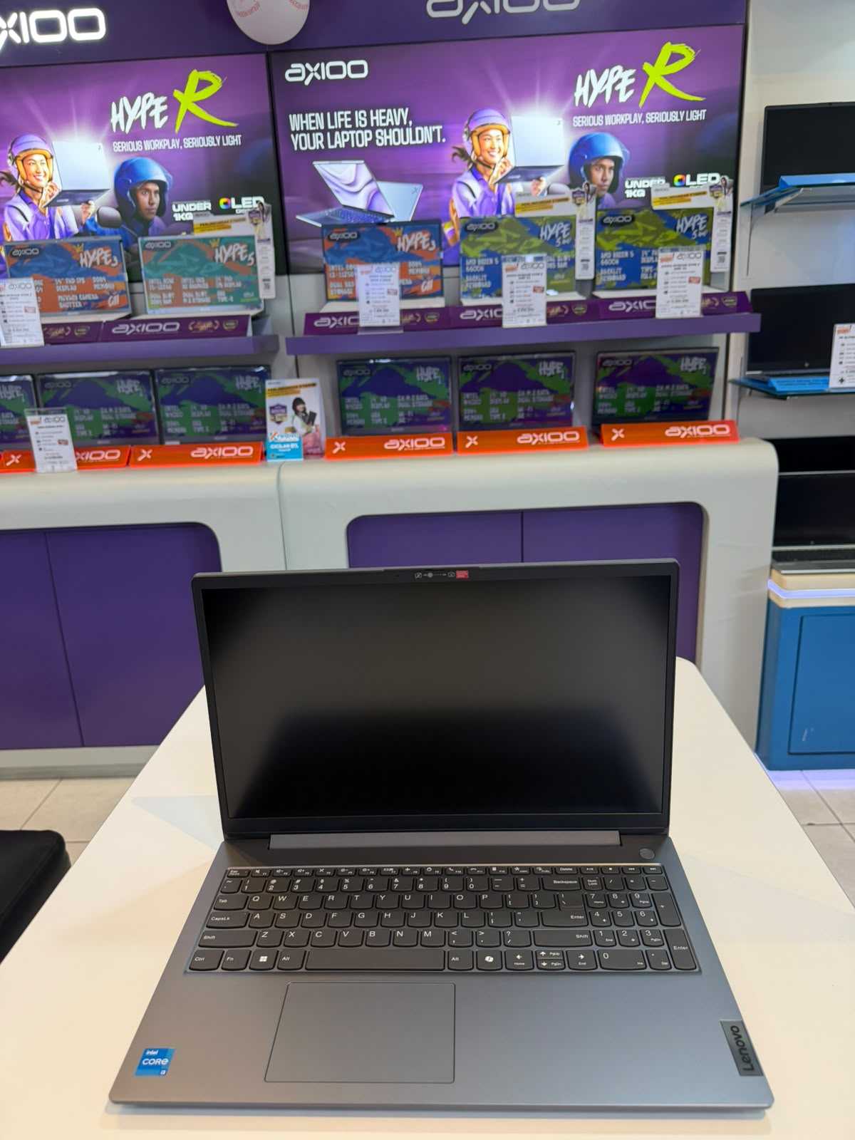 LENOVO V15 G5 IRL-83GW008NID Intel Core i3-1315U 8GB DDR5 512GB W11 Home + OHS 2024