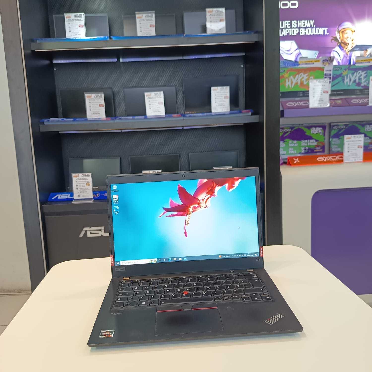 SECOND LENOVO THINKPAD X13 AMD RYZEN 5 Pro 4650U RAM 16 DDR4 SSD 256 GB W 10 PRO