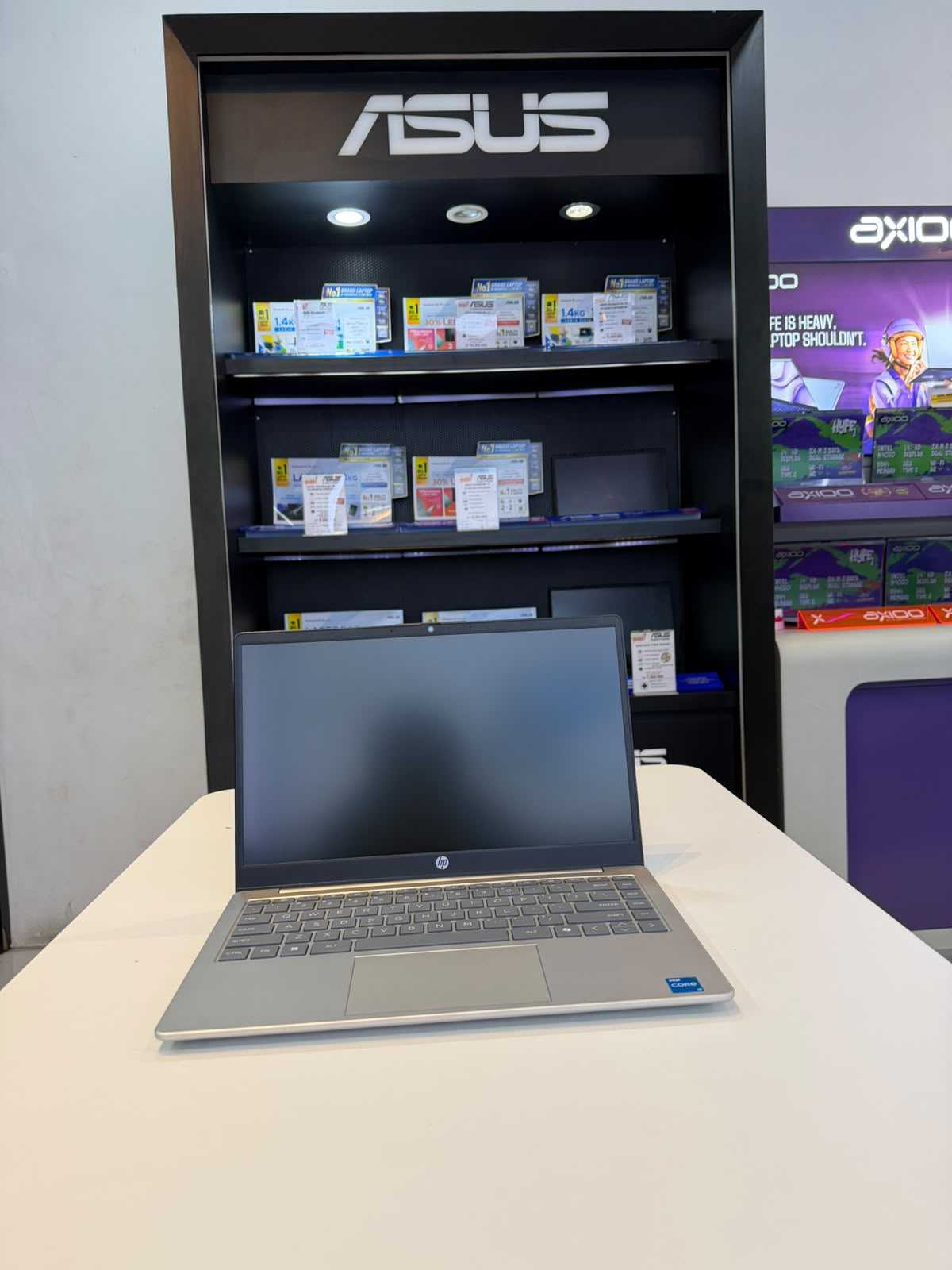 HP 14-ep0261TU-BD0Y5PA Intel Core i3-1315U 8GB DDR4 512GB W11 Home + OHS 2021 Natural Silver