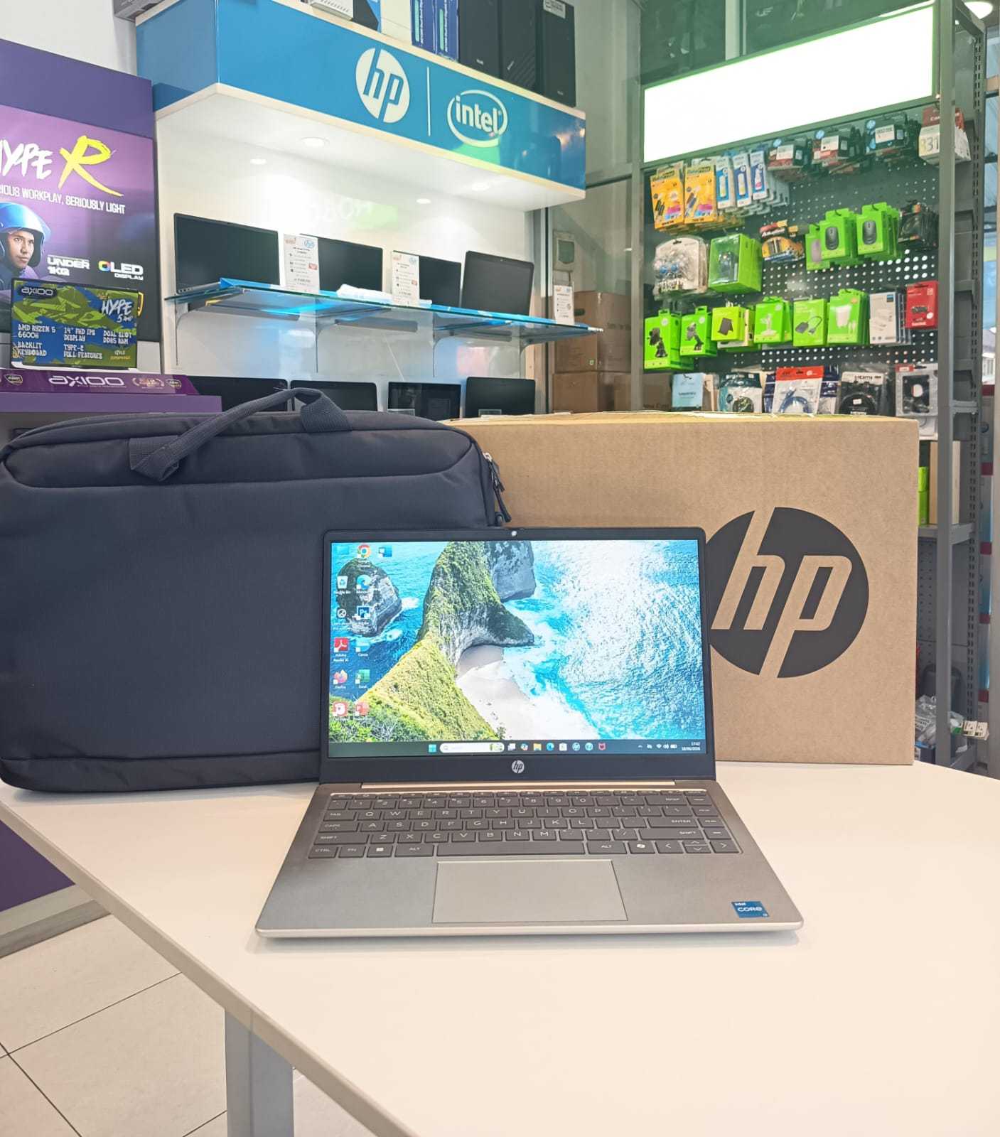 Second Like New Hp 14-ep0xxx Intel Core i3-1315U Ram 8 GB Ssd NVMe 512 GB W 11 Home FullSet