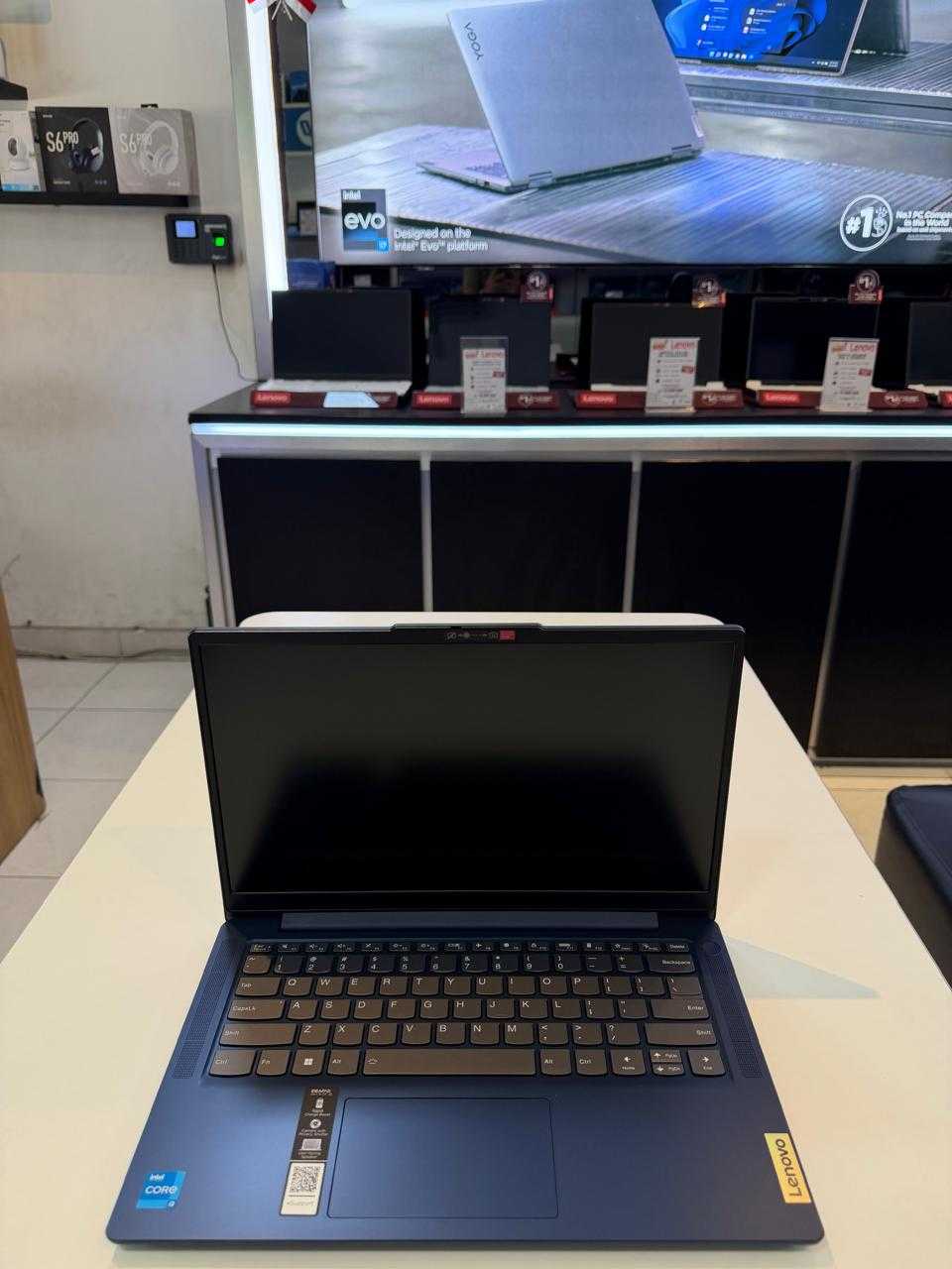 LENOVO IdeaPad Slim 3 14IRU8-82X6006EID Intel Core i3 1315U 8GB LPDDR5 512GB W11 HOME + OHS 2024 