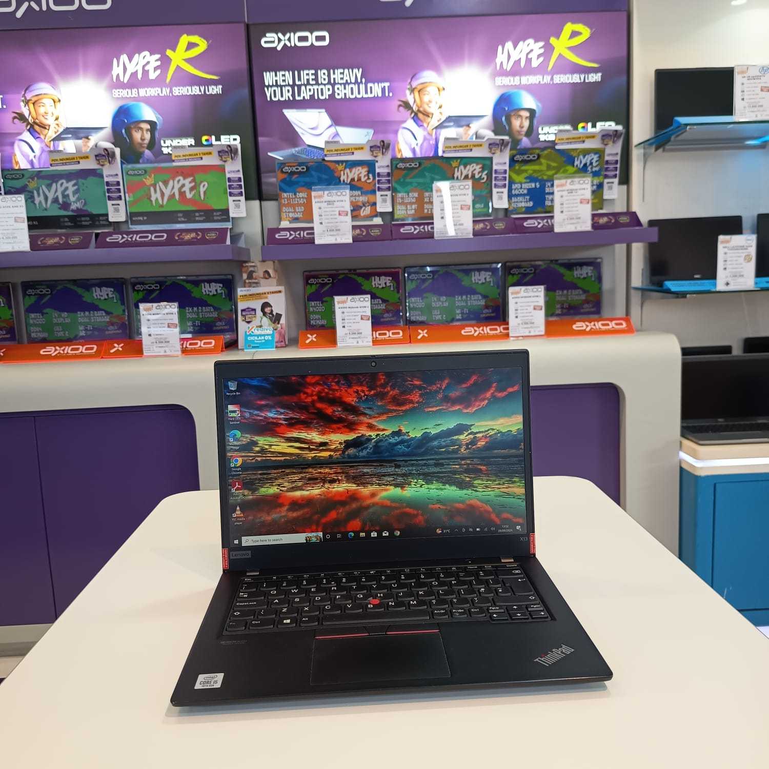 SECOND LENOVO THINKPAD X13 (Touchscreen)  INTEL CORE i5-10210U RAM 8GB DDR4 SSD 128 GB W 10 PRO