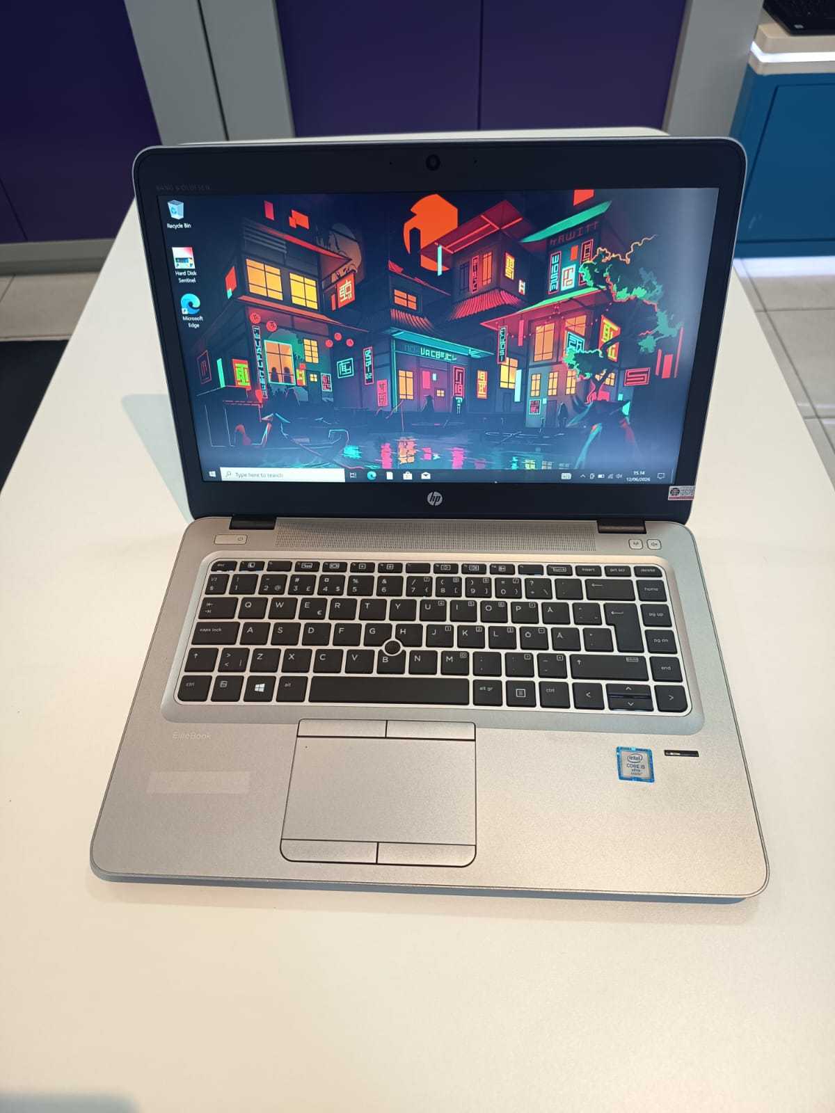 Second Like New HP Elitebook 840 G3 Intel core i5-6300U Ram 8GB Ssd 256GB W 10 Pro