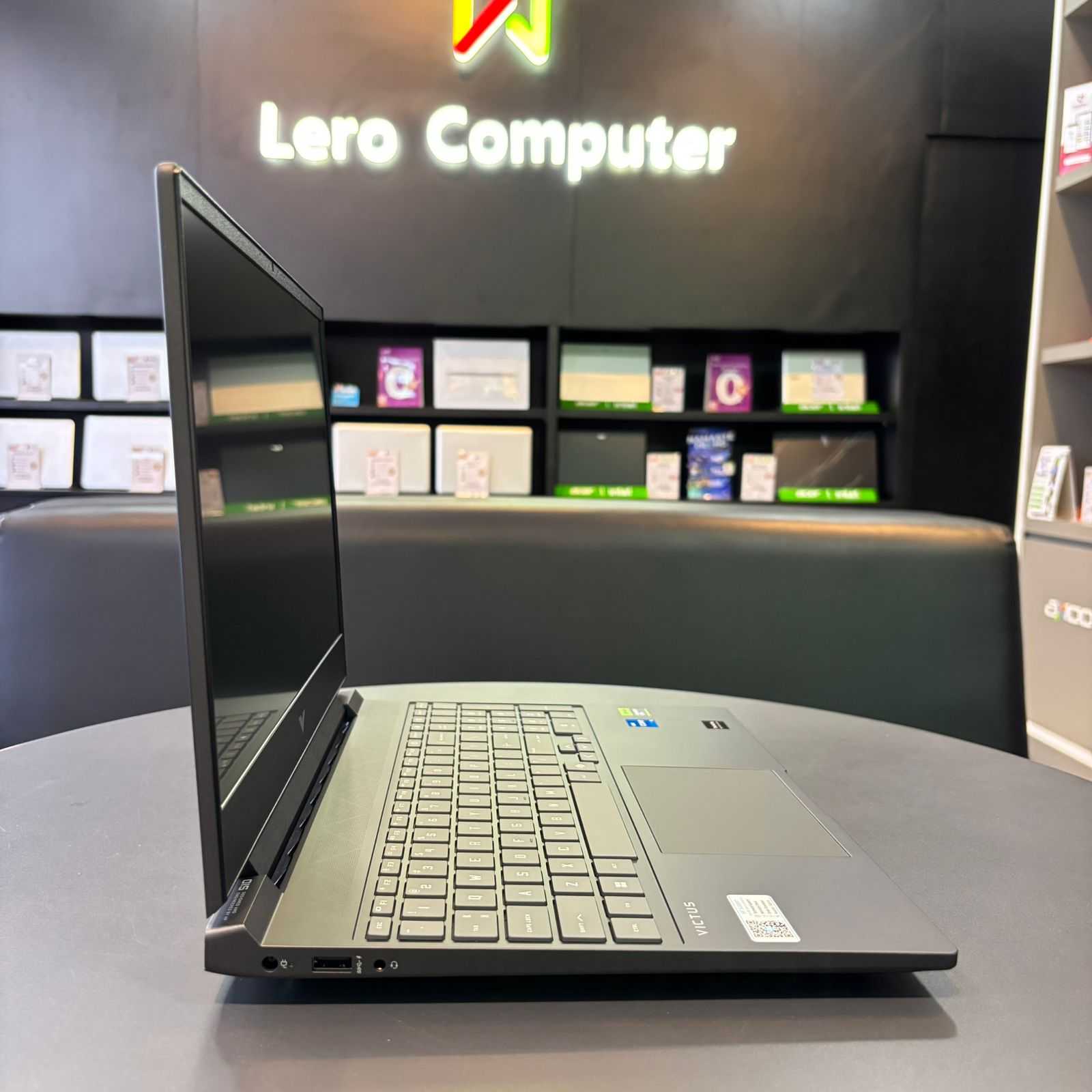 HP Victus Gaming 15-fa2716TX-B7WA6PA/ Intel Core i5-13420H/ 16GB DDR4/ 512GB SSD/ RTX 3050 6GB/ W11 Home + OHS 2021/ Mica Silver + Backpack